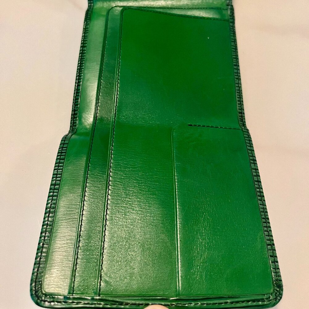 Louis Vuitton Limited Edition Malletier Borneo Green Epi Elise Wallet + COA - Picture 7 of 16